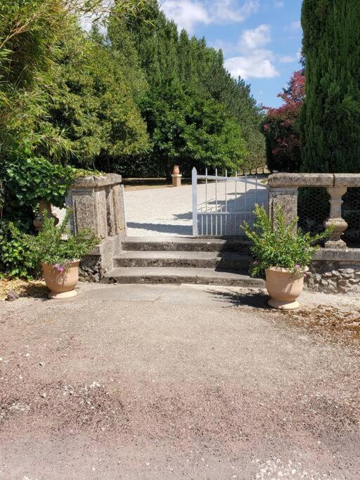 La Grelauderie 2 Apartment Saintes Exterior foto